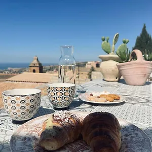 La Mennulara La Terrazza Del Centro Storico Italien